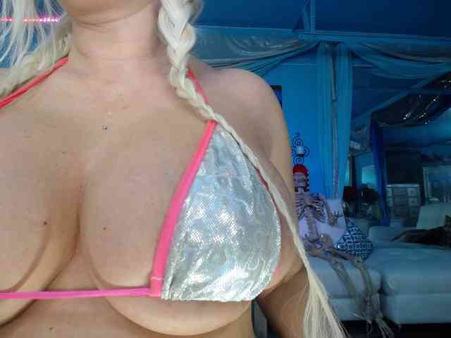 adrianna_fox webcam