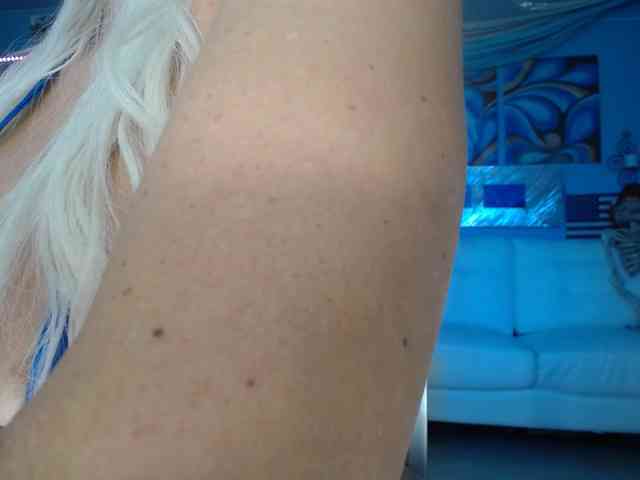 adrianna_fox