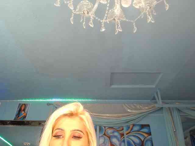 adrianna_fox webcam