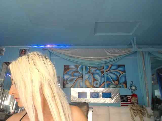 adrianna_fox webcam