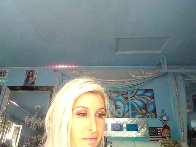 adrianna_fox webcam