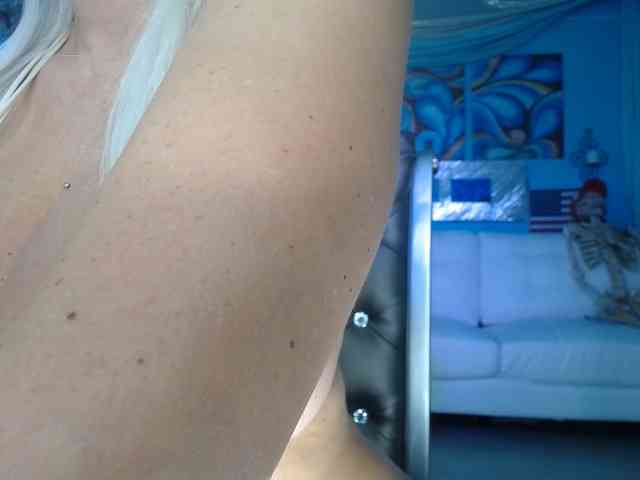 adrianna_fox webcam
