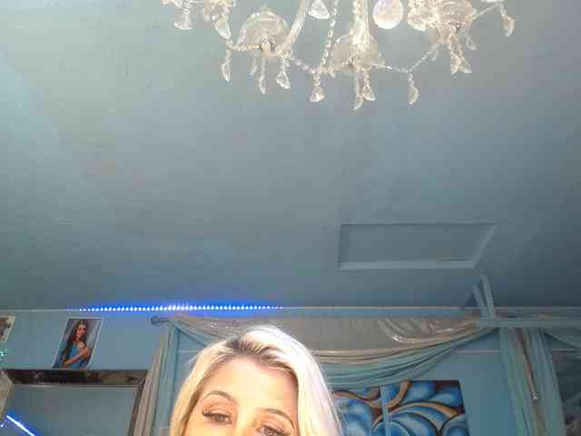 adrianna_fox webcam
