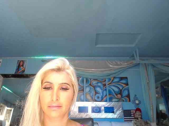 adrianna_fox webcam