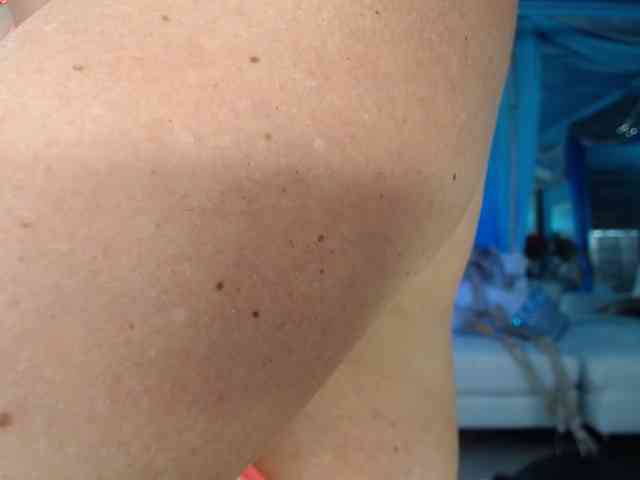adrianna_fox webcam