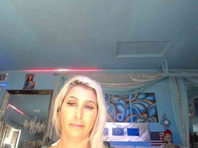 adrianna_fox webcam