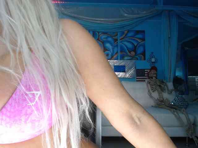 adrianna_fox webcam