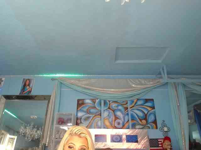 adrianna_fox webcam