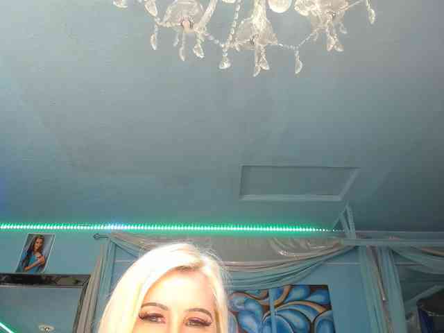adrianna_fox webcam