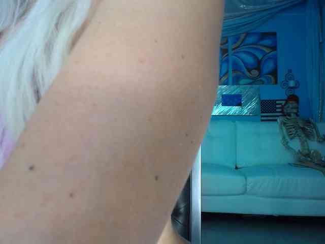 adrianna_fox webcam