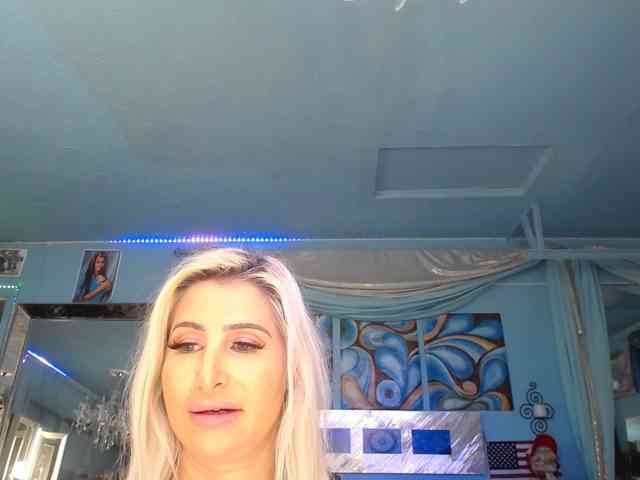 adrianna_fox webcam