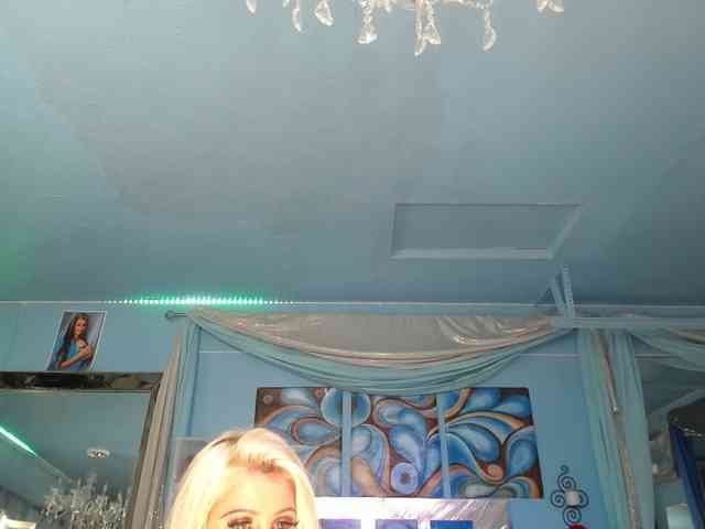 adrianna_fox webcam