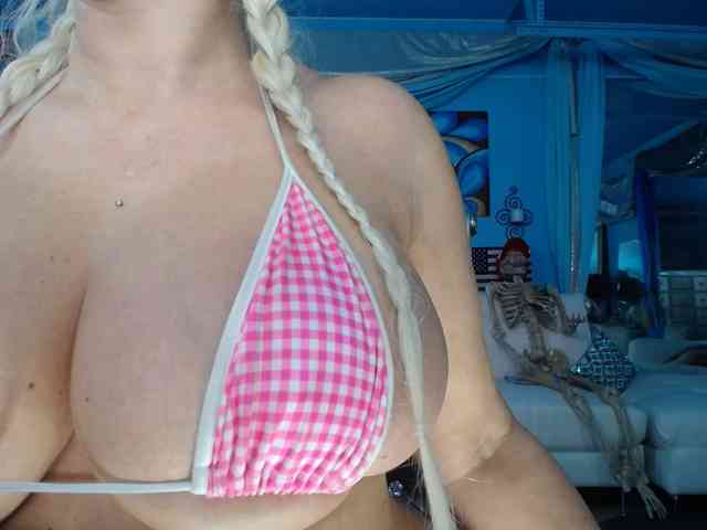 adrianna_fox webcam