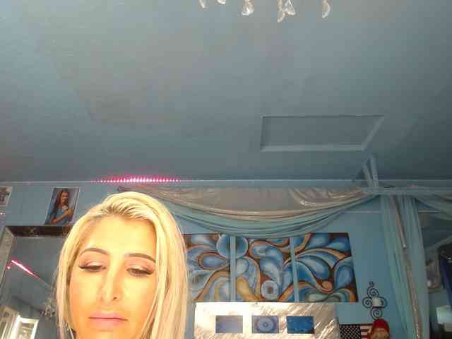 adrianna_fox webcam