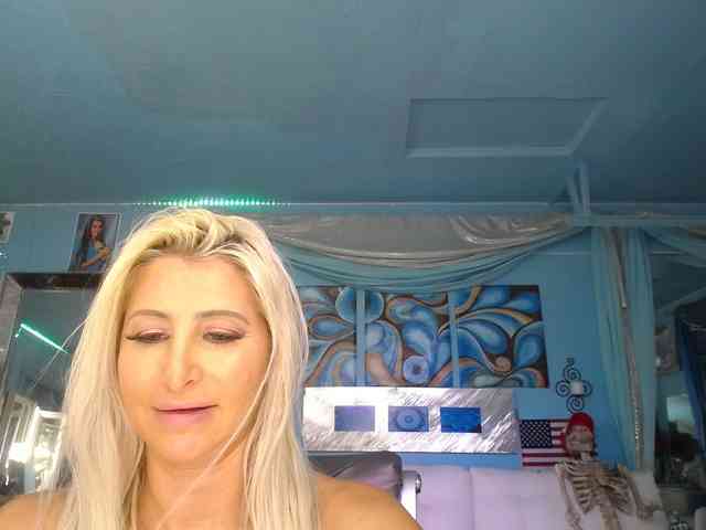adrianna_fox webcam