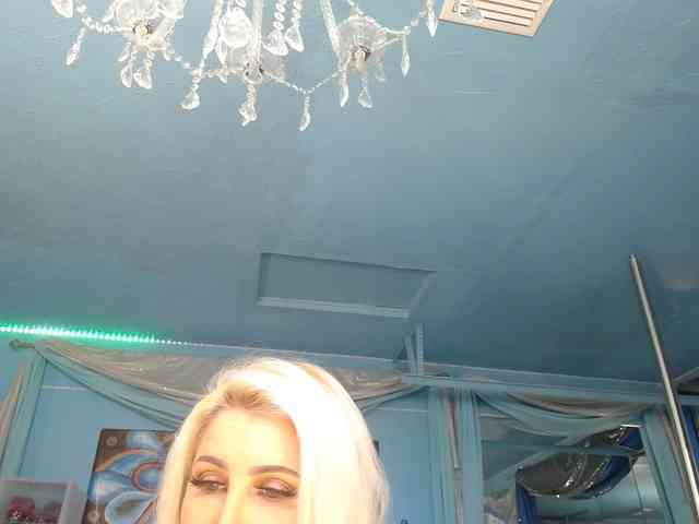 adrianna_fox webcam