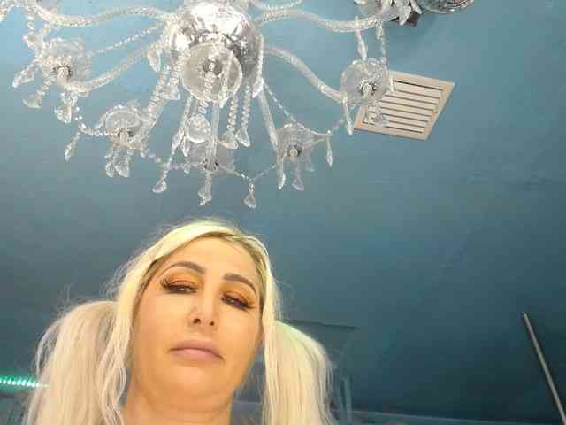 adrianna_fox webcam