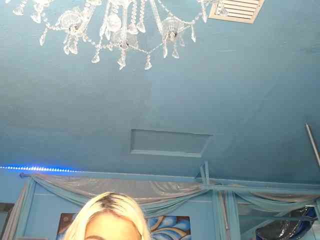 adrianna_fox adrianna_fox