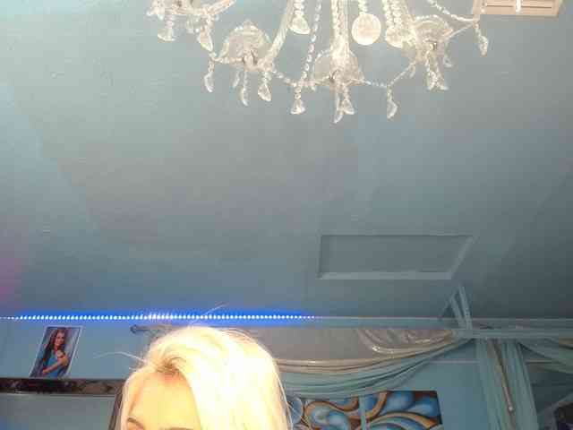 adrianna_fox webcam