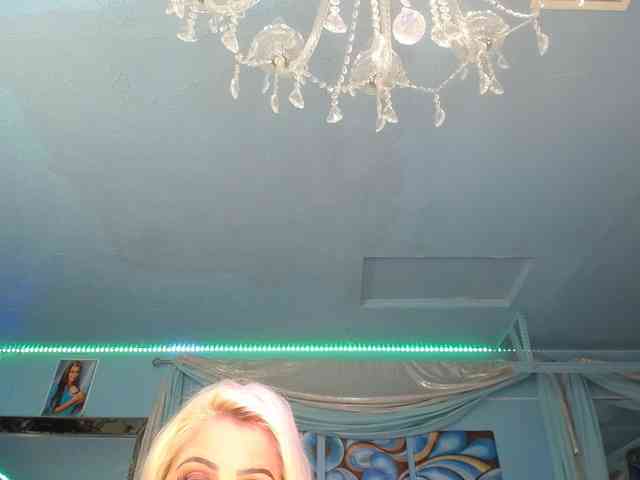 adrianna_fox webcam