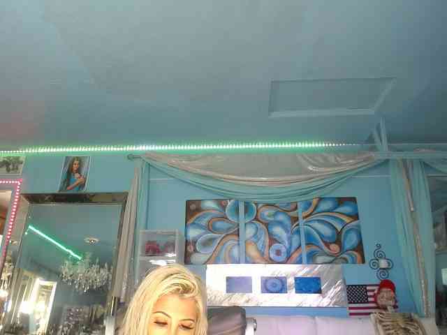 adrianna_fox webcam