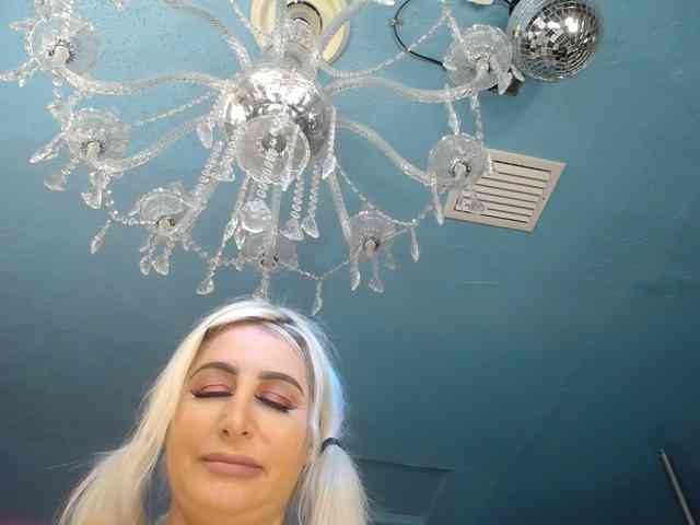 adrianna_fox webcam