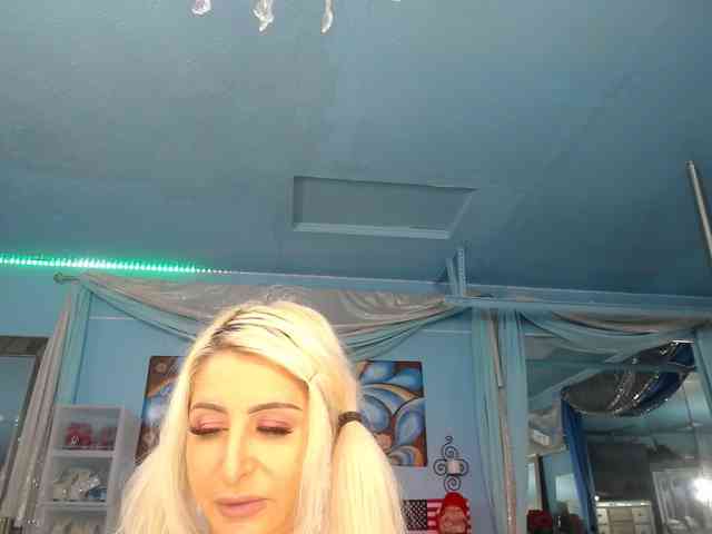 adrianna_fox webcam