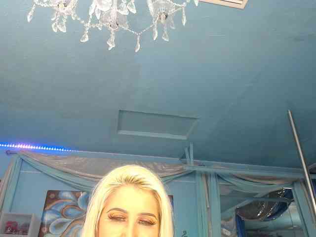 adrianna_fox webcam