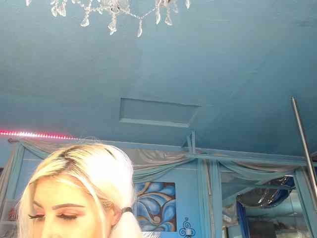 adrianna_fox webcam