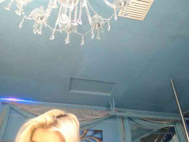 adrianna_fox webcam