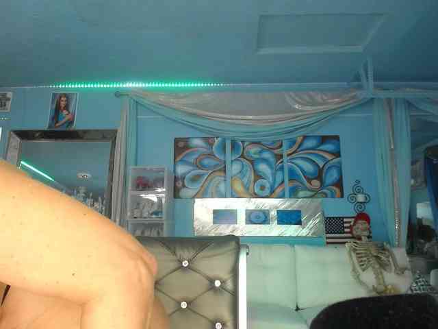 adrianna_fox webcam