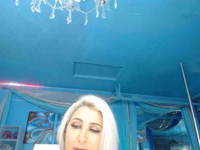 adrianna_fox webcam