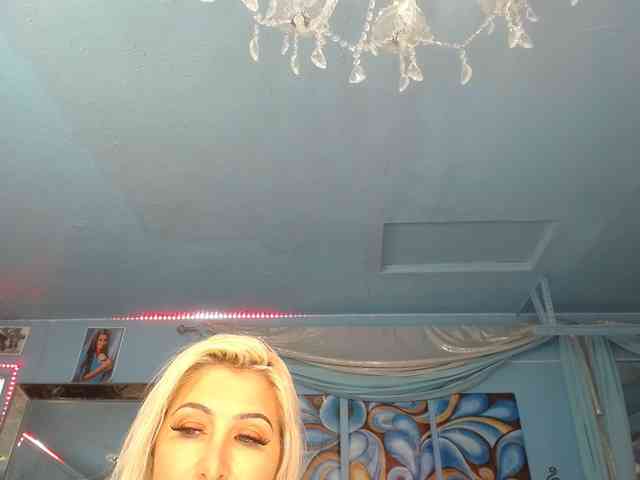 adrianna_fox webcam