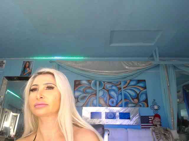 adrianna_fox webcam