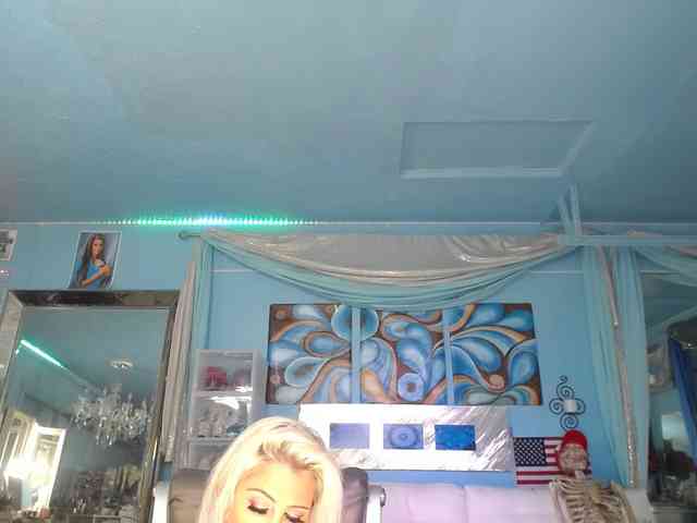 adrianna_fox webcam