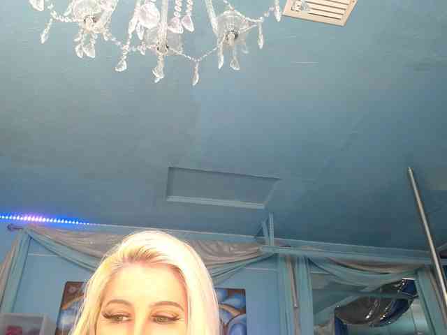 adrianna_fox webcam