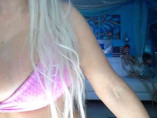 adrianna_fox webcam