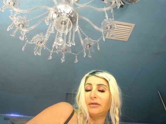 adrianna_fox webcam
