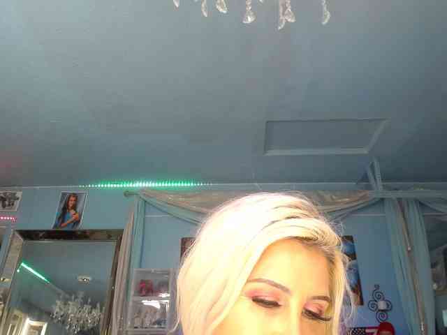 adrianna_fox webcam