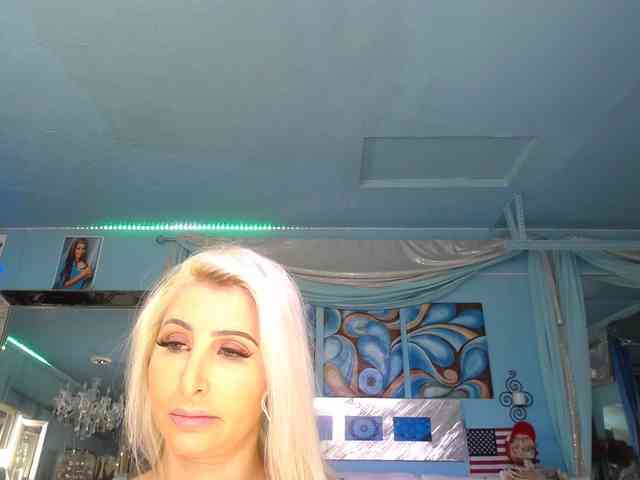 adrianna_fox webcam