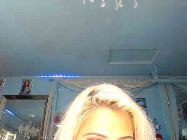 adrianna_fox webcam