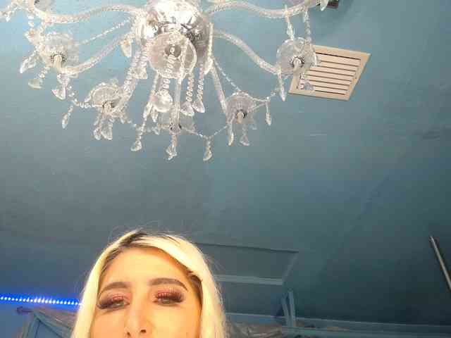 adrianna_fox adrianna_fox