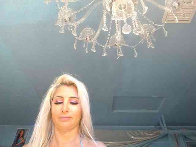 adrianna_fox