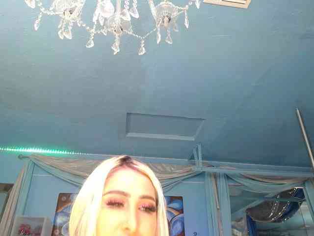 adrianna_fox adrianna_fox