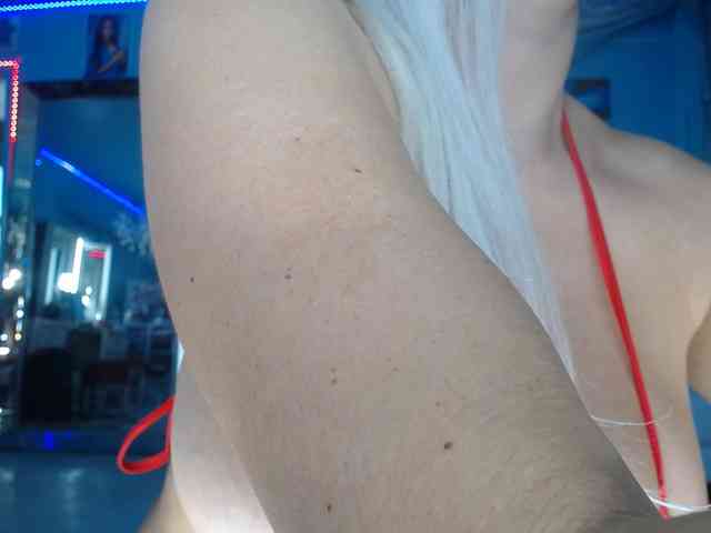 adrianna_fox webcam
