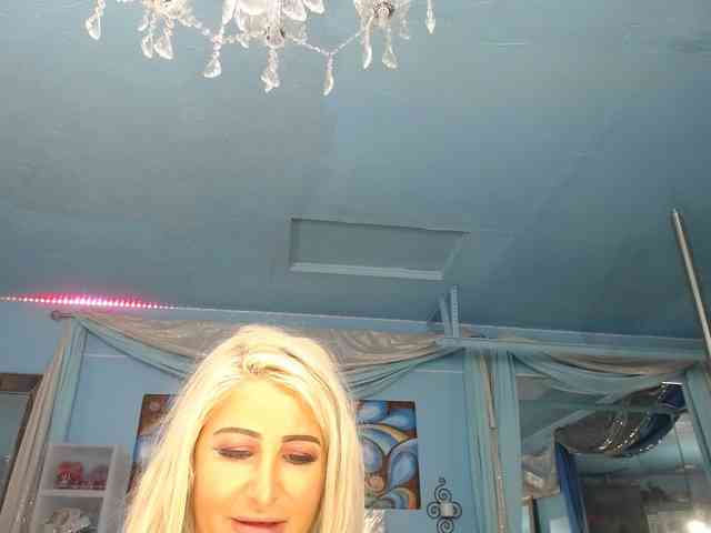 adrianna_fox adrianna_fox