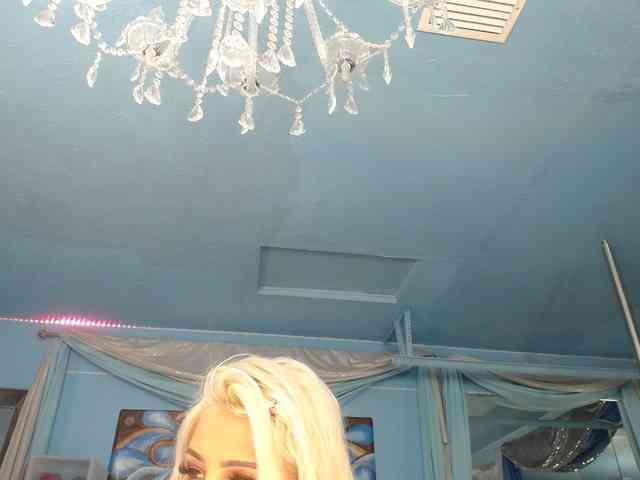 adrianna_fox adrianna_fox