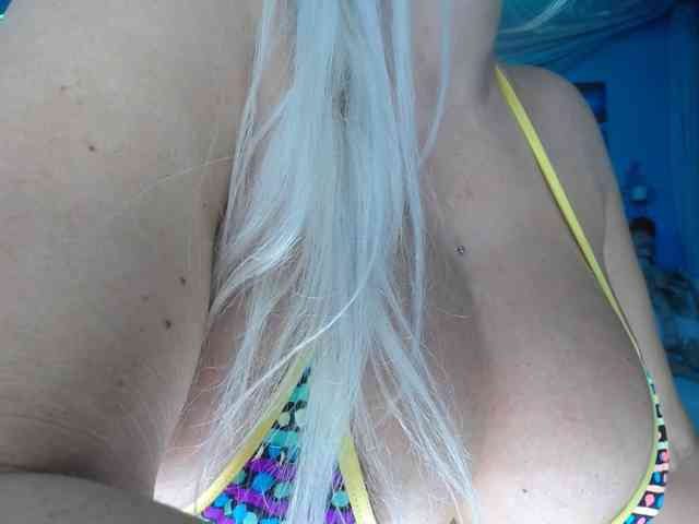 adrianna_fox webcam