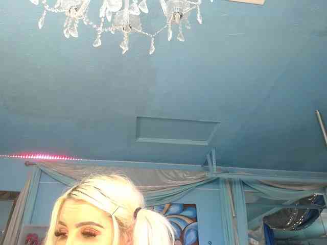 adrianna_fox webcam