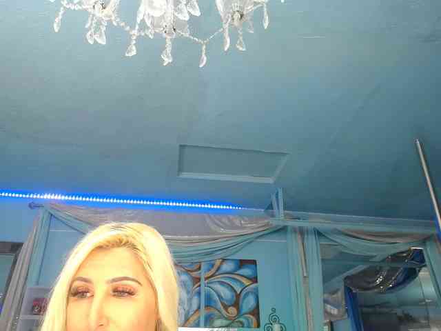 adrianna_fox adrianna_fox